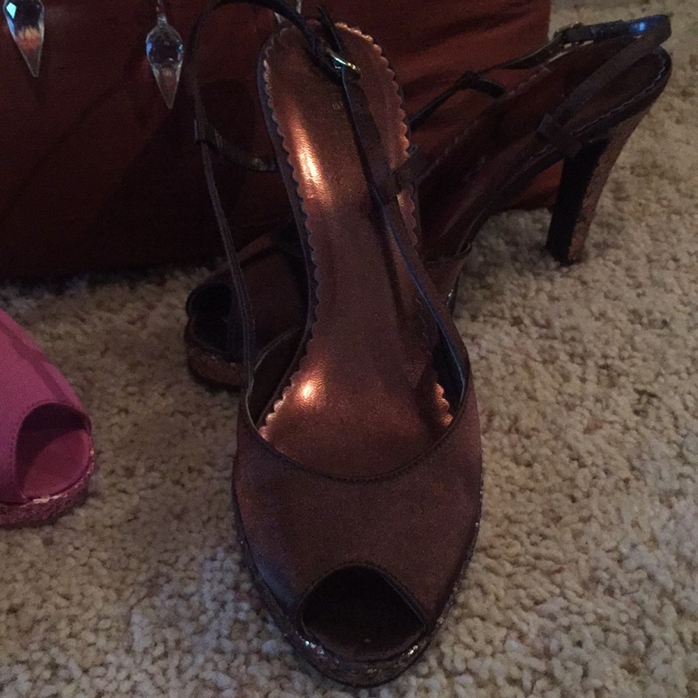 Formal satin pumps in rich butterscotch color. - Picture 2 of 3